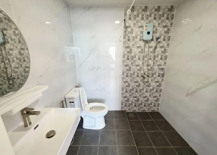 Hostel M-well House *
